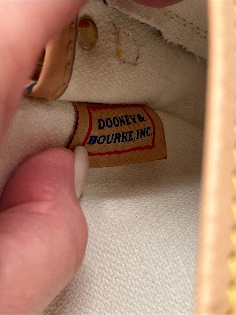 Dooney & Bourke Wristlet NWT - Picture 11 of 13
